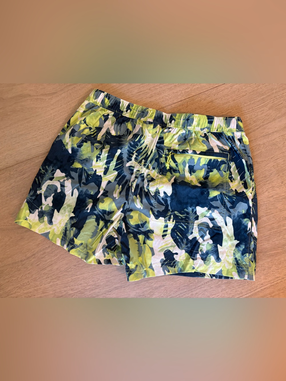 The North Face Shorts - Picture 3 of 5